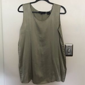 100% Silk Vintage Carole Little Silver Top